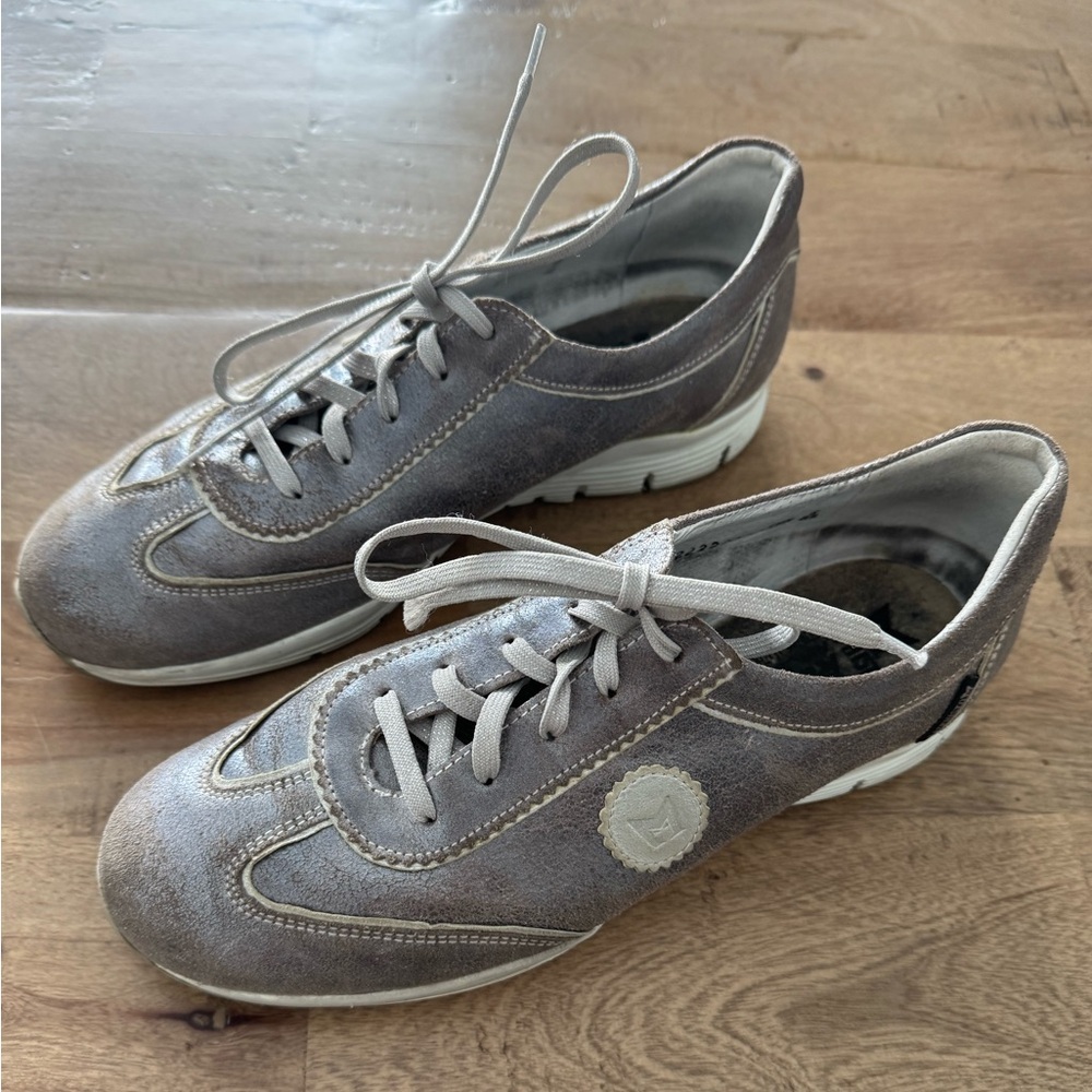 Mephisto Yael Runoff Metallic Leather Up Soft-Air Leather Walking Sneaker 8.5